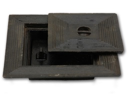 [GDD60] PUTDEKSEL 60X60CM DUBBEL GIETIJZER